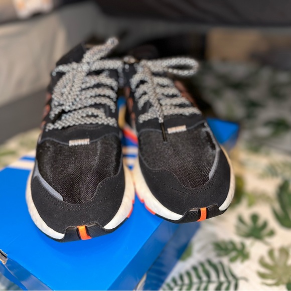 Worn Once Adidas Nite Jogger Black/Orange Mens Size 5.5 main image 4